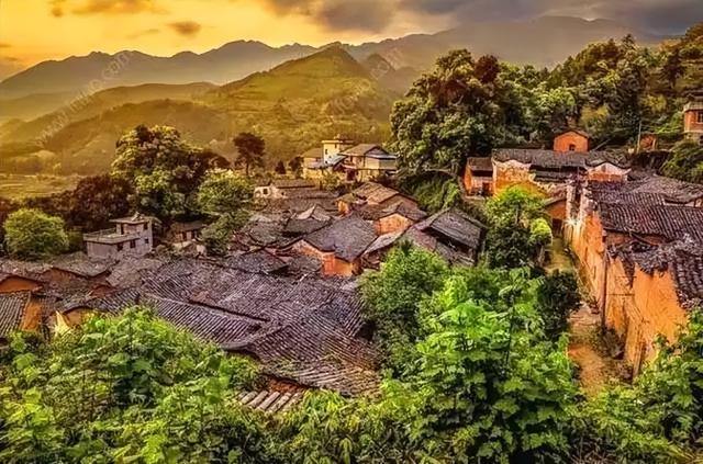 灵隐免票首日抢空！放弃4.9亿门票，景区图的是长远饭票