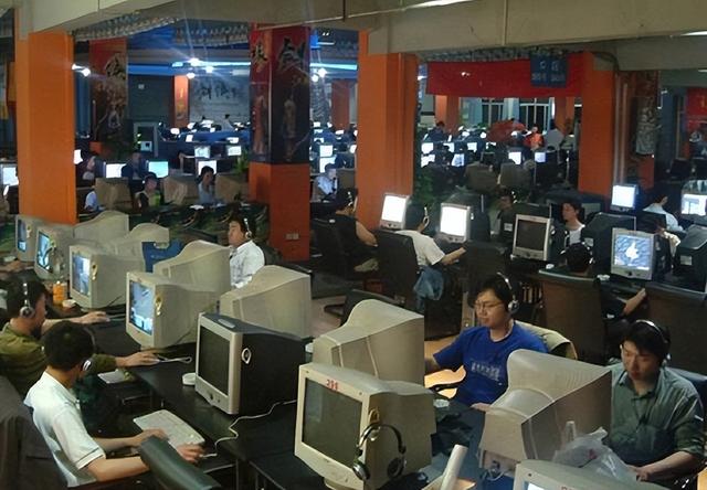 足球游戏那么多，为什么说实况足球8最经典？