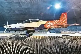 英军计划建造“静音机库”图片