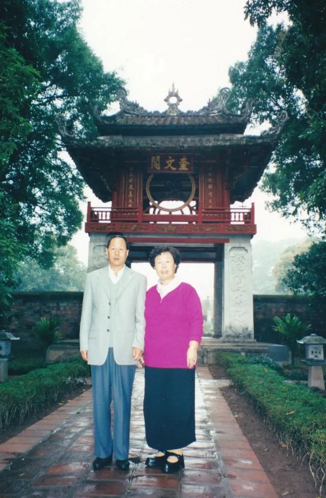 走进越南河内文庙-国子监