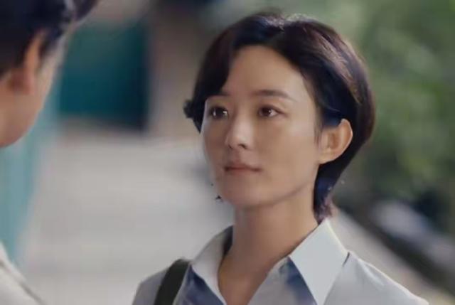 赵丽颖新剧《小城大事》刚播就差评一片，观众的差评理由出奇一致