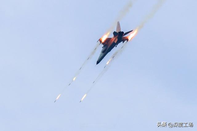 中方打法突然有变，直20突击旅进入福建：这种打法，日本根本无解