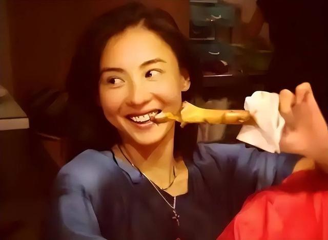 狐狸尾巴藏不住，撒谎成性、风流潇洒的张柏芝，被陈晓东撕下体面