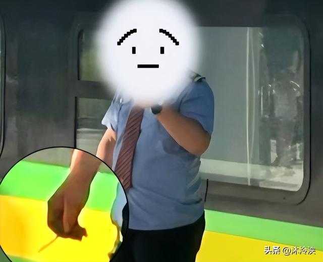女大学生举报抽烟后续：真实目的被扒，身份曝光，难怪这么嚣张