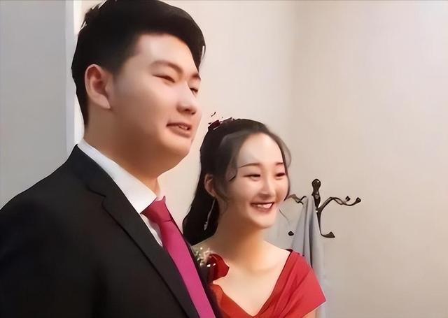 离婚四年后，大衣哥终于等来好消息，前儿媳陈亚男悔的肠子都青了