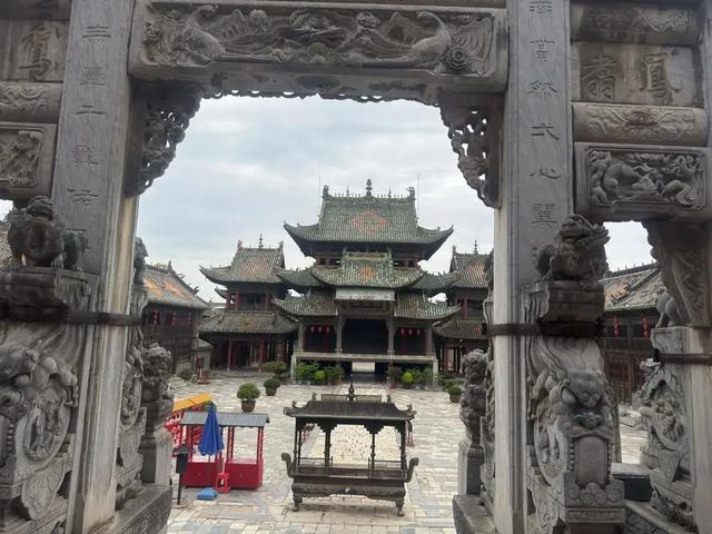 那一年，我遛进了山陕会馆去看庙会
