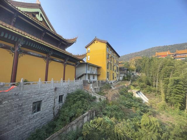 骑游江宁方山祖堂山：一坊一庙一观一寺