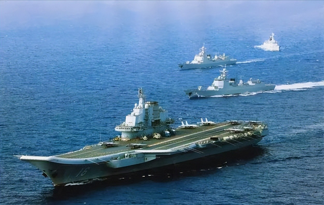 又让张召忠说中了？东拼西凑550亿建的2艘航母，如今彻底成为累赘