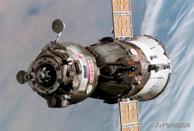 神舟二十号被撞！中国早有防备，10天内随时救援，美国预谋不轨？