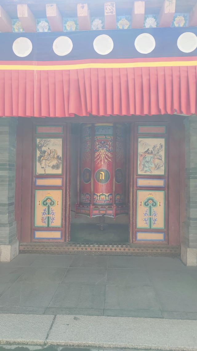 藏传佛教格鲁派四大寺院之一，西宁塔尔寺，碰巧免费进去了