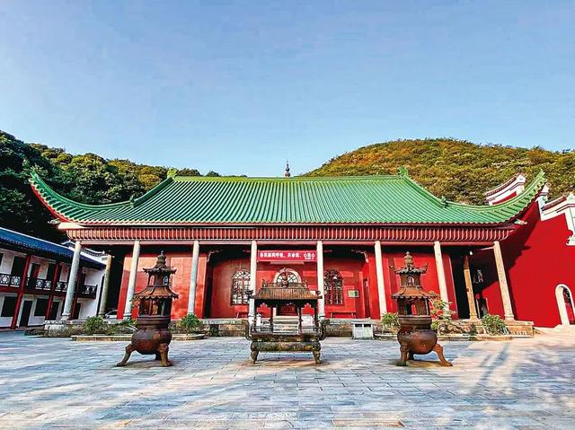 南岳衡山旅游攻略——惟有南岳独如飞