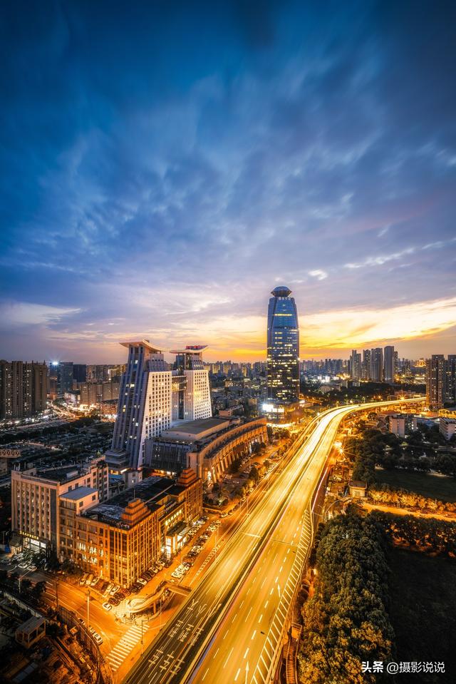 中国醉美地标集-定都阁、丽江古城、七彩丹霞、三潭映月