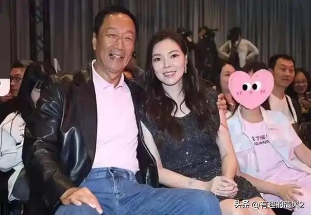 郭台铭做梦也没想到，结婚17年后，曾馨莹开始给全家人“争光”了