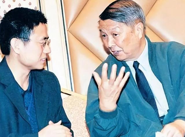 他曾是胡书记的得助手，担任过贵州省委书记，临终请求葬回故乡