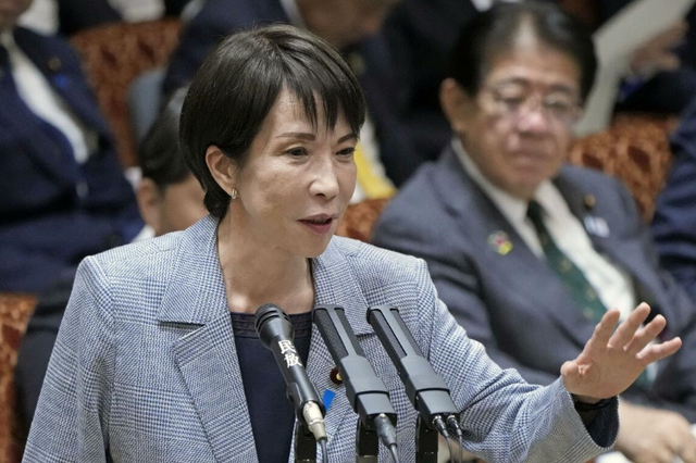 中国1号公告已出，日本右翼开始冒汗，特朗普忧心：总统位恐不保