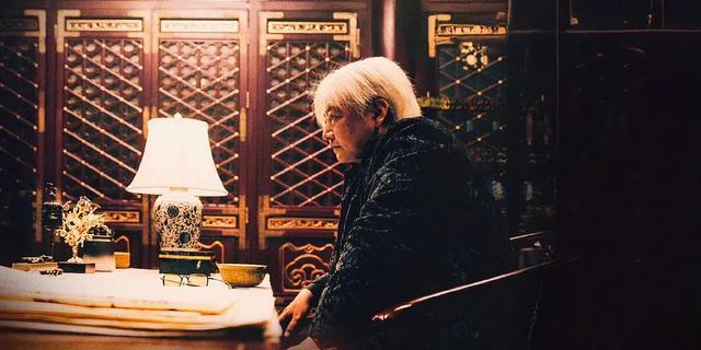 别捧杀，也别抹杀