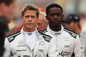 男人爽片，狂烧3亿美金！61岁布拉德皮特帅炸，床戏尴尬成败笔图片