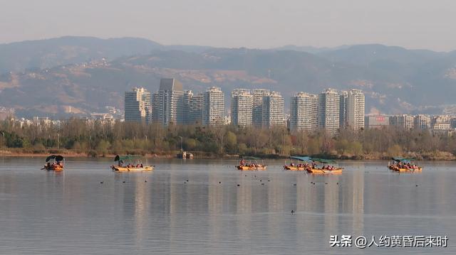 春节走雅西观双螺旋，看大国基建。顺便在西昌落脚邛海打了个挤。