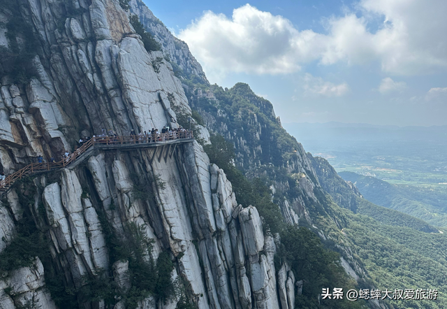 河南老君山和少林寺二选一哪个好？有什么注意事项？