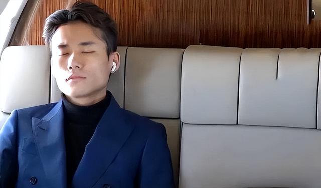 5年前，靠倒卖口罩一年赚60亿元，住5万一夜酒店的他，如今咋样了