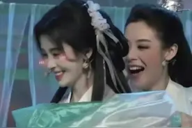 上海这一晚，陈丽君的宠溺都要溢出屏幕了，鞠婧祎都忍不住害羞了图片