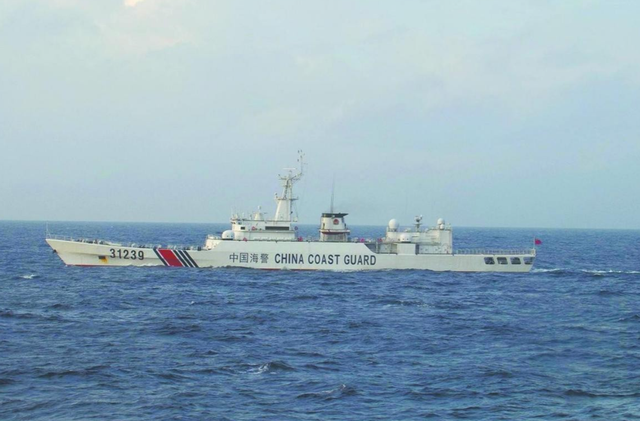 中方舰艇编队刚进钓鱼岛，日本就动手了	，不到24小时，美军也下场