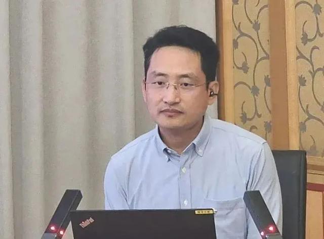 中纪委连发12人被查
