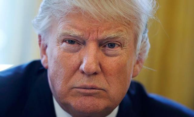 马克龙受了奇耻大辱，转头对中国提出两个请求，特朗普紧急摊牌