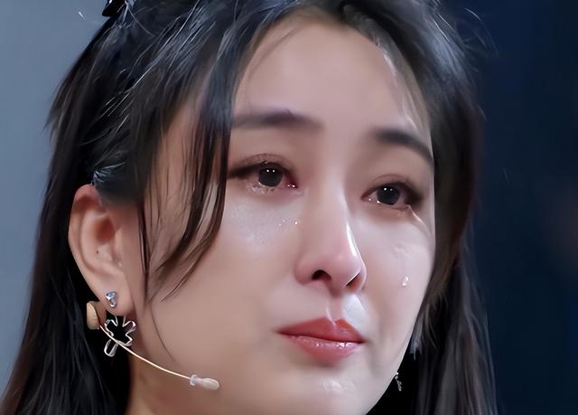 和孔令辉分手12年，被黑人驼肩上的马苏，如今的下场怪不了别人