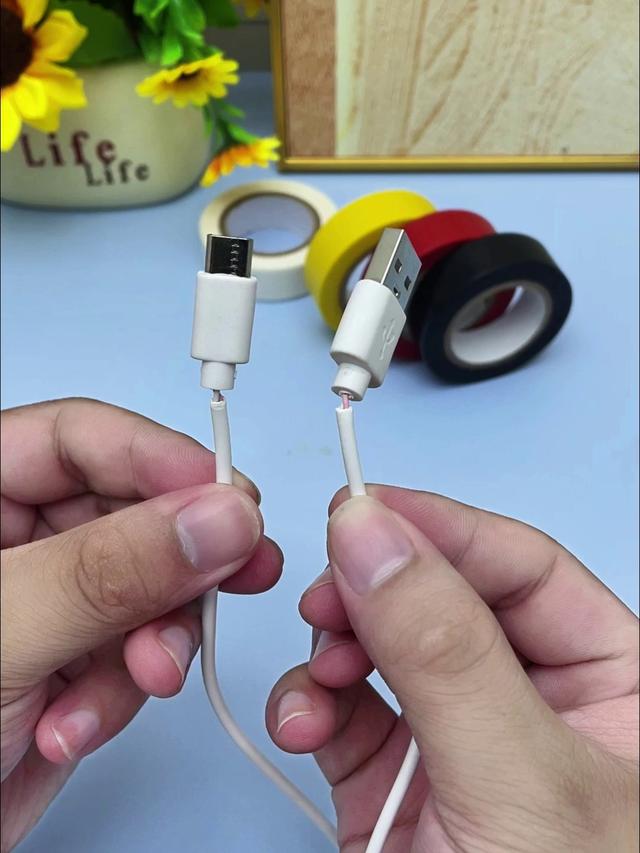 为什么手机充电线总是坏在接头处？