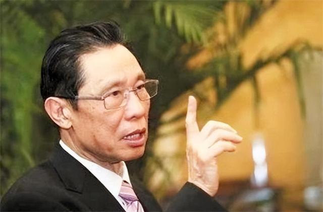 84年叶剑英病危，中央准备追悼会时，钟南山临危受命救回叶帅