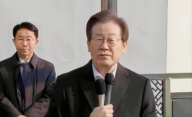 媒体：李在明在中美之间走钢丝