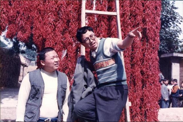 二婚娶丫蛋为妻，俩人相差十多岁，句号为当初的选择承担了责任