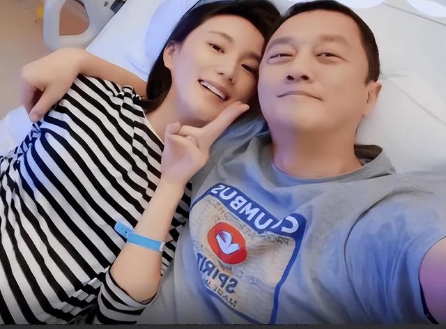 李亚鹏官宣离婚不到24小时，令人恶心的一幕发生了，汪峰也遭殃