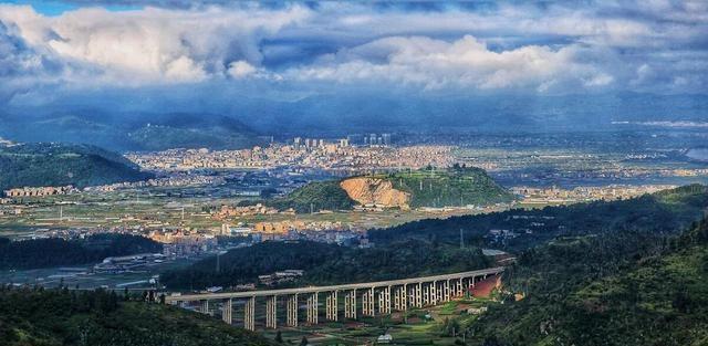 温暖的地方找到了，今年冬天，来这9个地方过暖冬吧