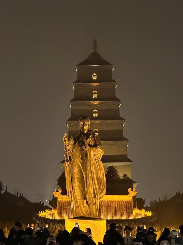 30多年的老西安掏心窝子提醒你：千万别去大唐不夜城，太扎心