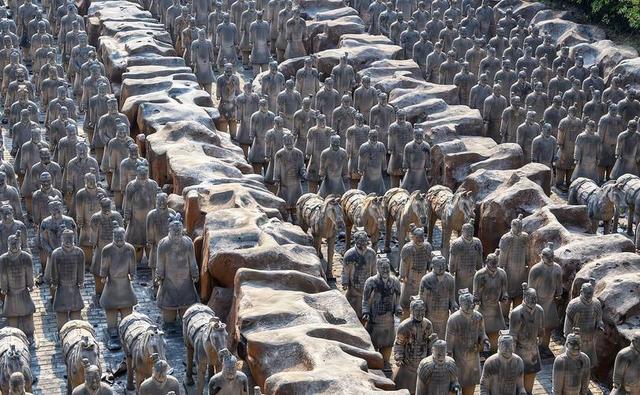 门票半价没人去！又一网红景点跌落神坛，母公司巨亏47.9亿元