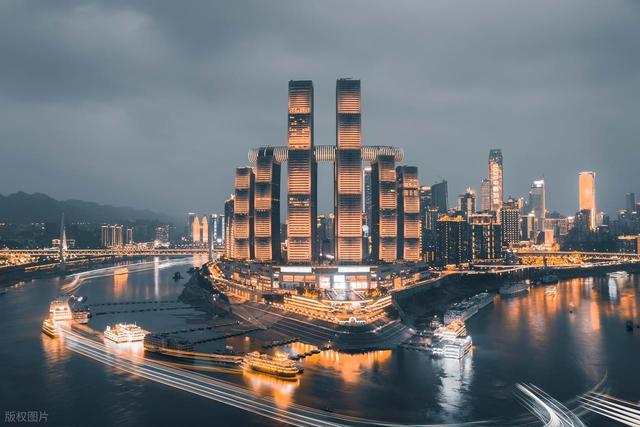 中国最大的工业城市，拥有40多座工业区，却发展出众多网红景点