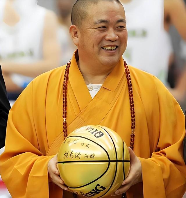 天大的讽刺！释永信被正式批捕后	，才知道他是多么令人钦佩