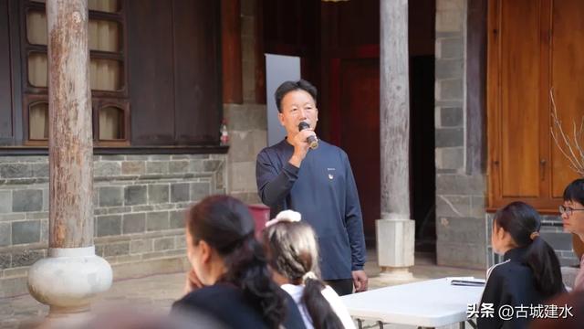 双节品书香 建水两场读书分享会传递历史温度与文化魅力