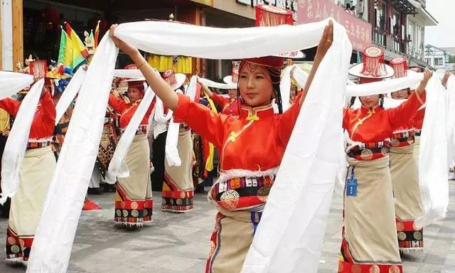 西藏有好几个“年”，冬天来西藏过年太值了！