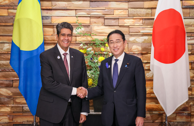 抱紧美日大腿，停飞中国航班、拒绝中国游客的小国，现状如何？