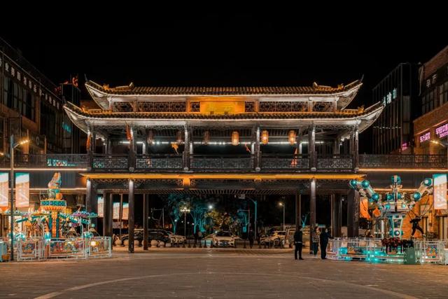 1元的包子，4块钱的蒸饺，这座城给人的幸福感怎么能这么高啊！