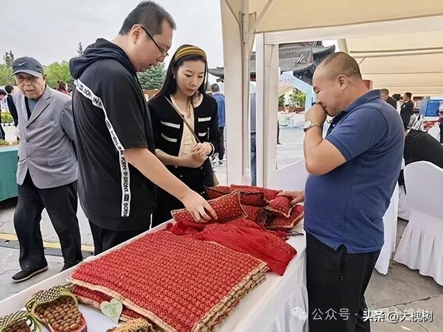 假期旅游邂逅多彩非遗“2025临汾非遗购物节”国庆亮相洪洞大槐树