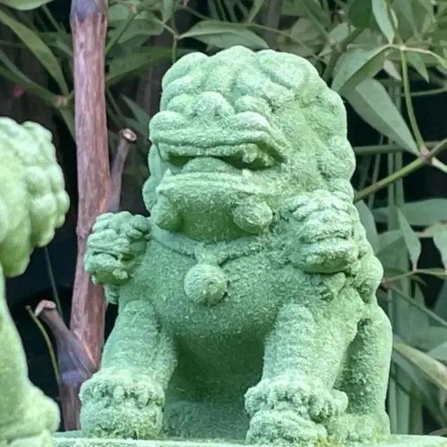 卢沟桥小狮子“跃入”花丛述历史！长安街主题花坛背后还有着这样的故事——