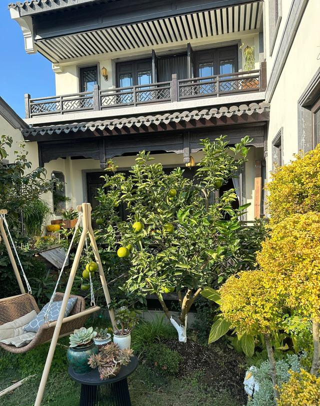 别墅不“香”了？有钱人纷纷逃离“别墅”，只因这4个坑实在难忍