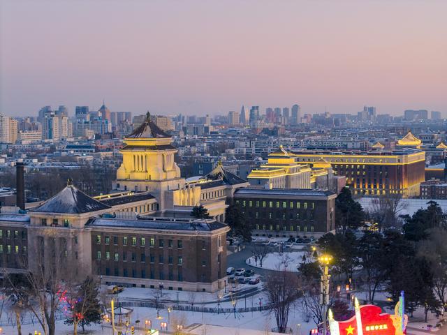 新民大街1445：漫步时空，见证冰火交融的文明印记