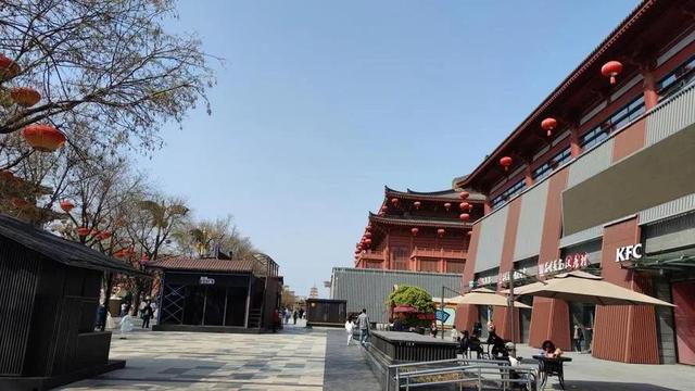 文旅项目陷“倒闭潮”，花20亿打造的古城，游客不买账亏损超10亿