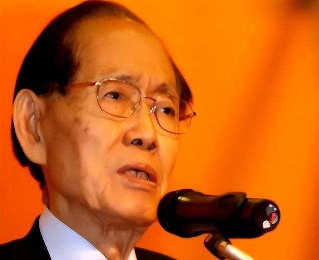 朝鲜二号人物黄长烨叛逃。中国却出动1000名武警保护
