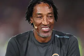 皮二爷球技出众双商离线，是怎样把自己混成一个怨妇式名宿的图片